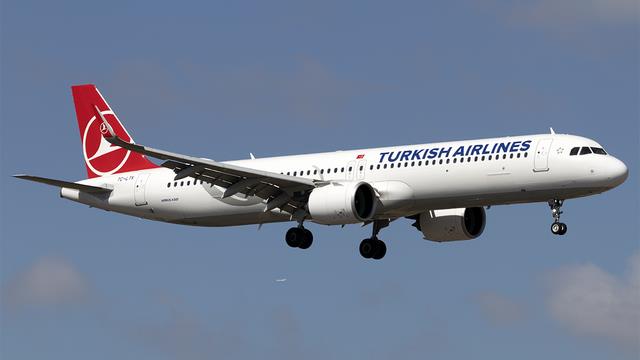 TC-LTK:Airbus A321:Turkish Airlines